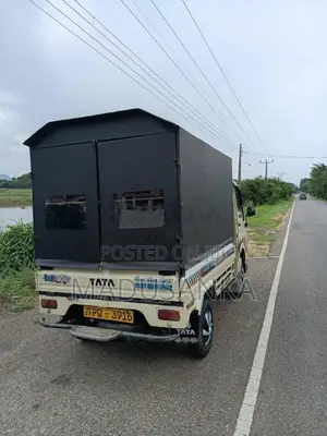 Tata Dimo Batta 2011 Lorry (Used)