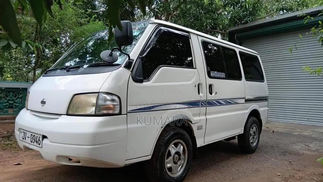 Nissan Vanette 2000 Van (Used)