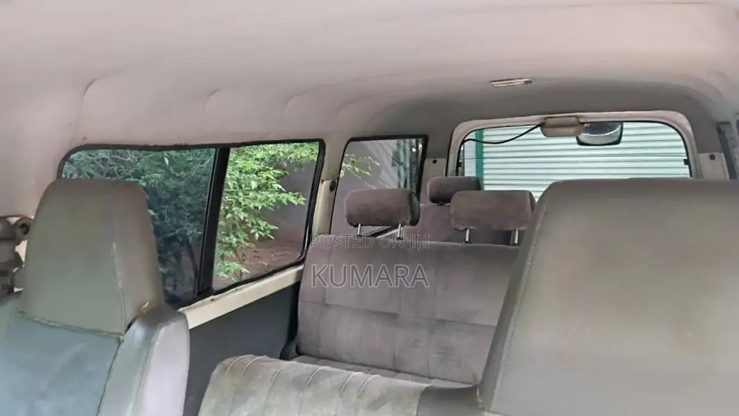 Nissan Vanette 2000 Van (Used)