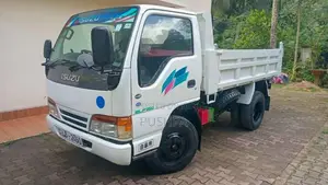 Isuzu Tipper 4HF1 2006 Lorry (Used)