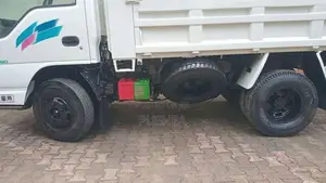 Isuzu Tipper 4HF1 2006 Lorry (Used)
