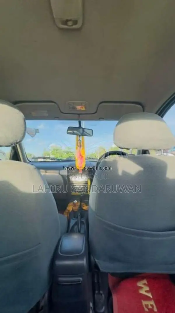 Nissan N16 2000 Car (Used)