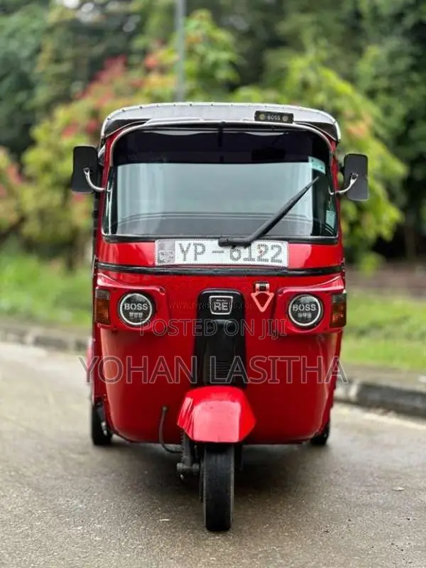 Bajaj 4 Stroke 2011 Three Wheel (Used)