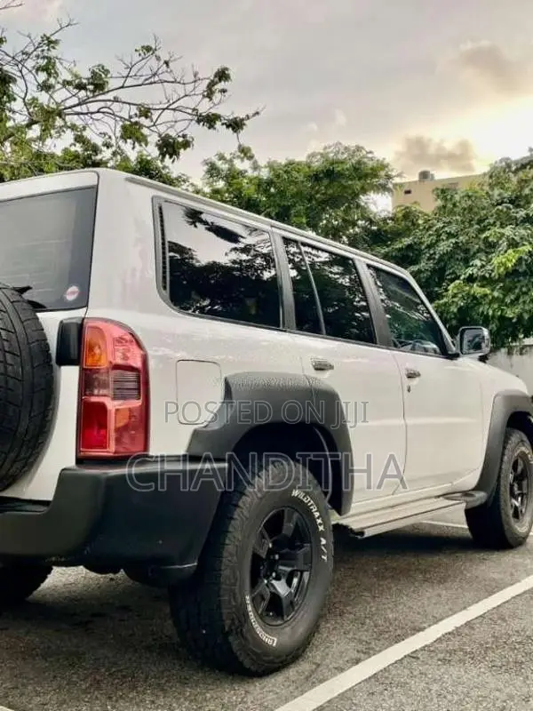 Nissan Patrol 2013 SUV (Used)