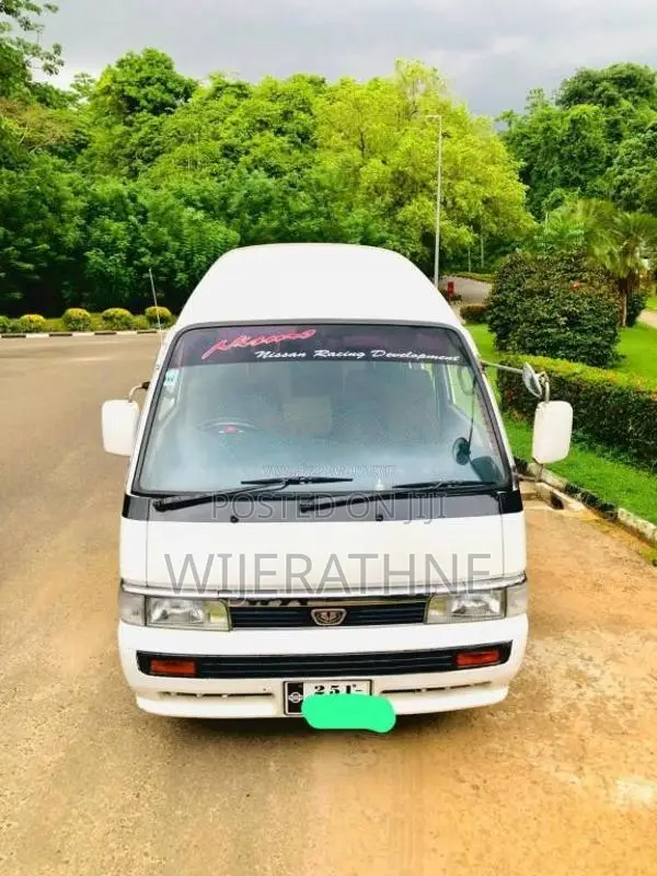 Nissan Caravan 1993 Van (Used)