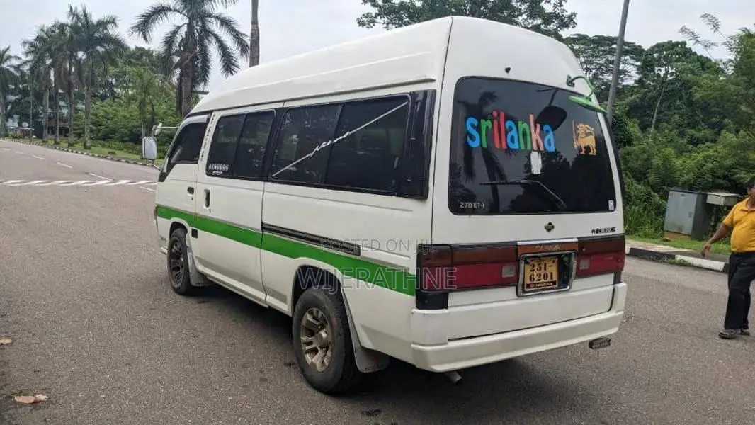 Nissan Caravan 1993 Van (Used)