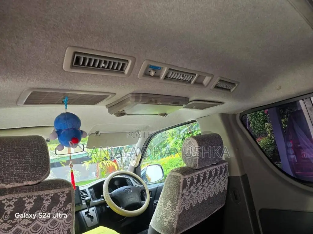 Toyota KDH Super GL 2007 Van (Used)