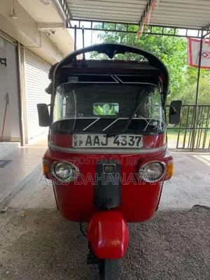 Bajaj 4 Stroke 2013 Three Wheel (Used)
