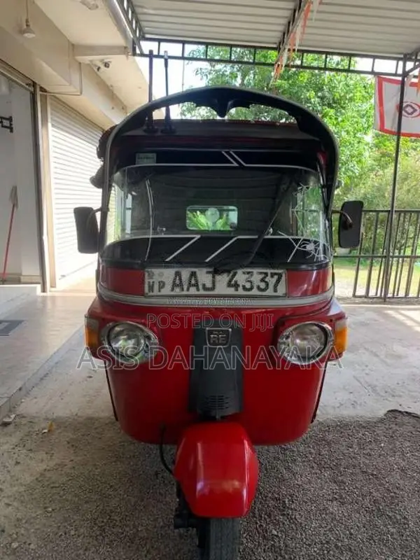 Bajaj 4 Stroke 2013 Three Wheel (Used)