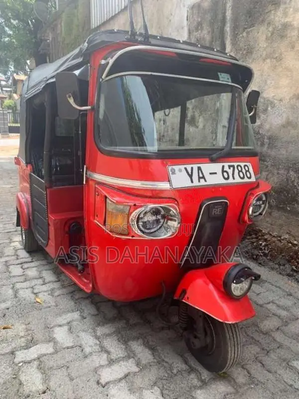 Bajaj 4 Stroke 2010 Three Wheel (Used)