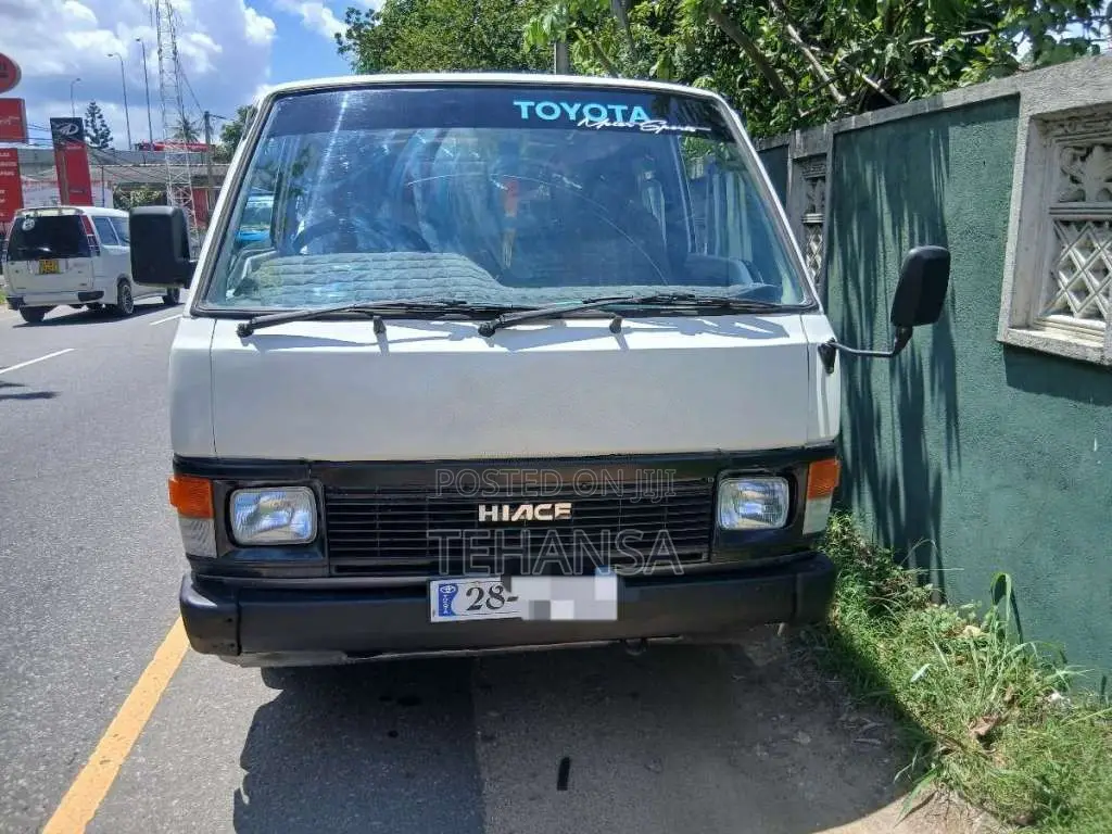 Toyota Shell 1983 Van (Used)
