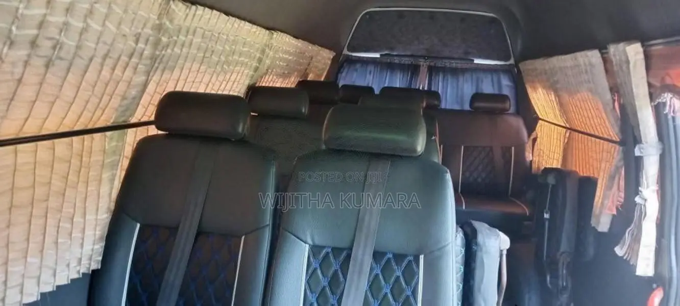 Toyota Dolphin High Roof 1998 Van (Used)