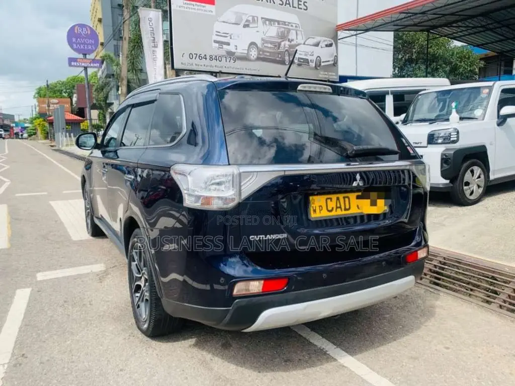 Mitsubishi Outlander 2014 SUV (Used)