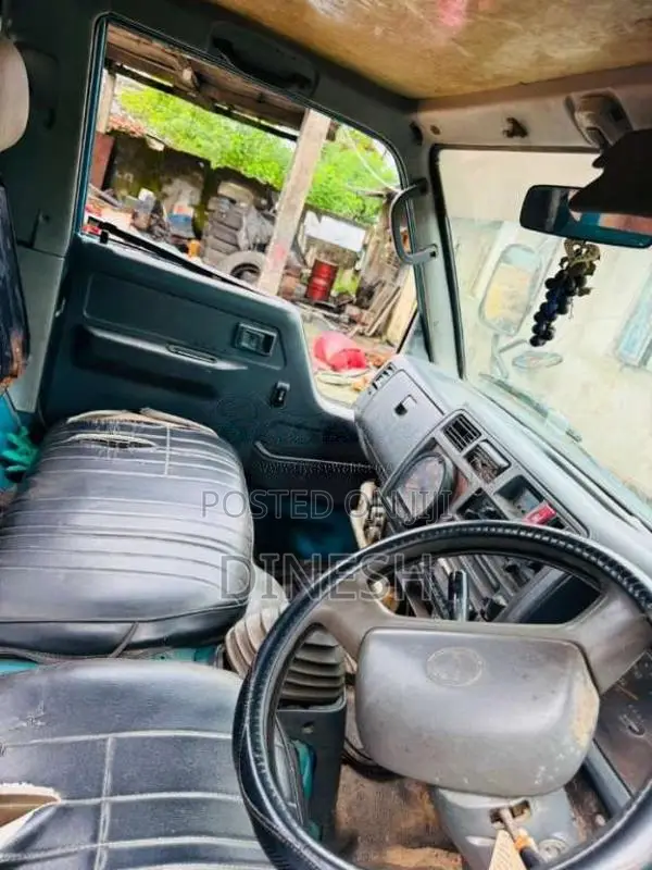 Toyota Dyna 1993 Lorry (Used)