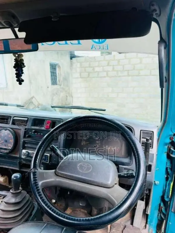 Toyota Dyna 1993 Lorry (Used)
