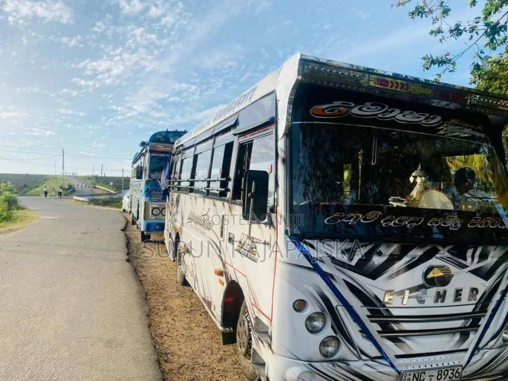 Eicher Seat 28 2017 Bus (Used)