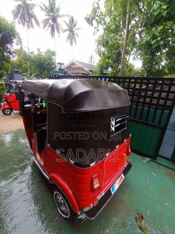 Bajaj 2 Stroke 2004 Three Wheel (Used)