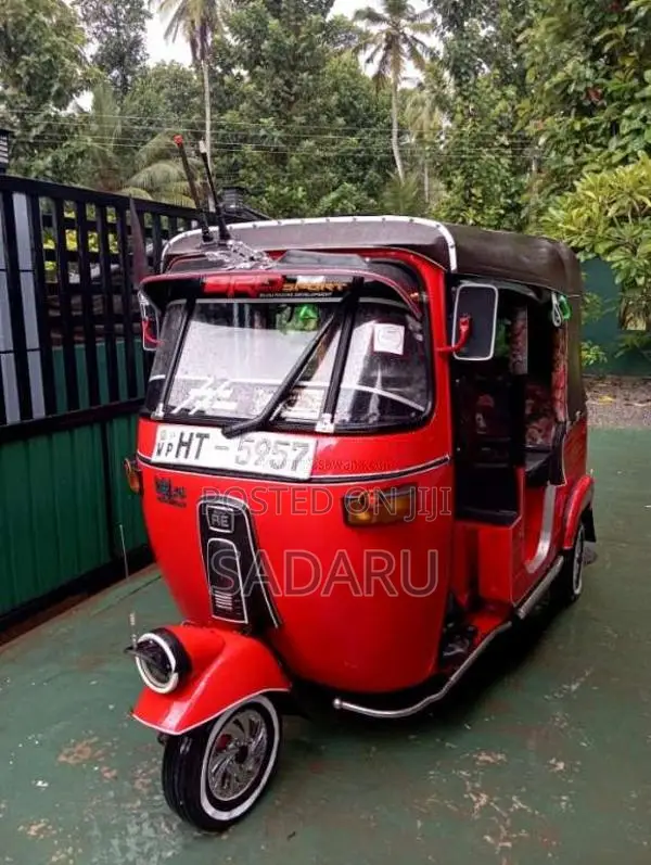 Bajaj 2 Stroke 2004 Three Wheel (Used)