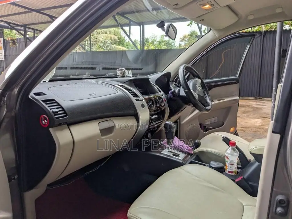 Mitsubishi Montero Sport 2012 SUV (Used)