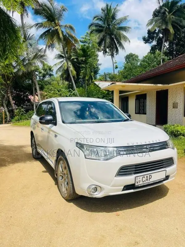 Mitsubishi Outlander 2016 SUV (Used)