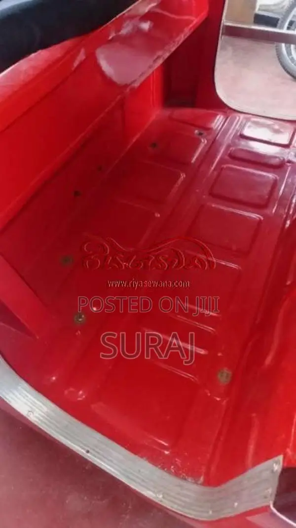 Bajaj RE 2 Stroke 2006 Three Wheel (Used)