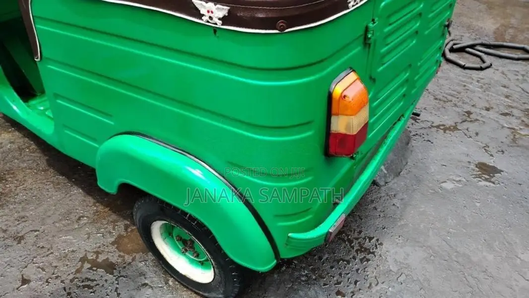 Bajaj 2 stroke 2006 Three Wheel (Used)