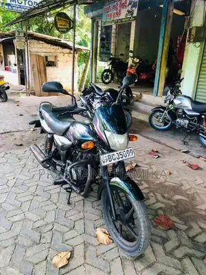 Bajaj Platina 2015 Motorbike (Used)