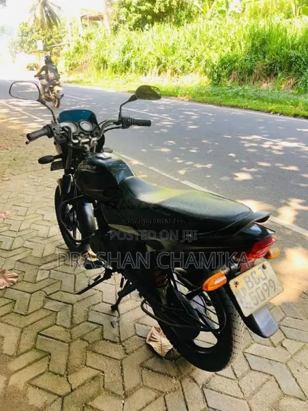 Bajaj Platina 2015 Motorbike (Used)