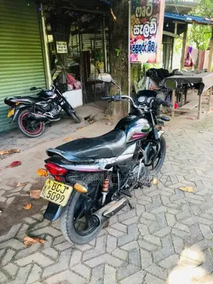 Bajaj Platina 2015 Motorbike (Used)