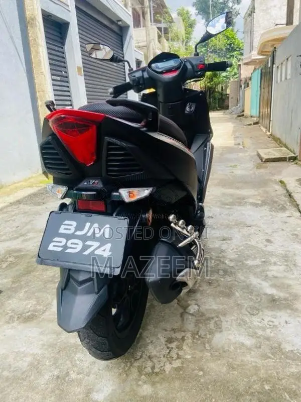 TVS Ntorq 2025 Motorbike (Used)