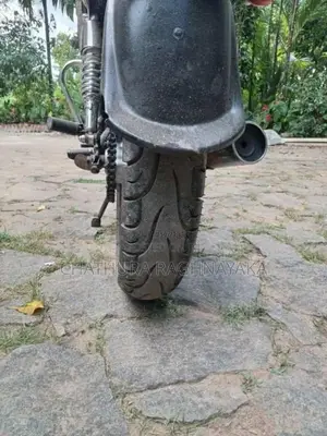 Suzuki GN125 2005 Motorbike (Used)