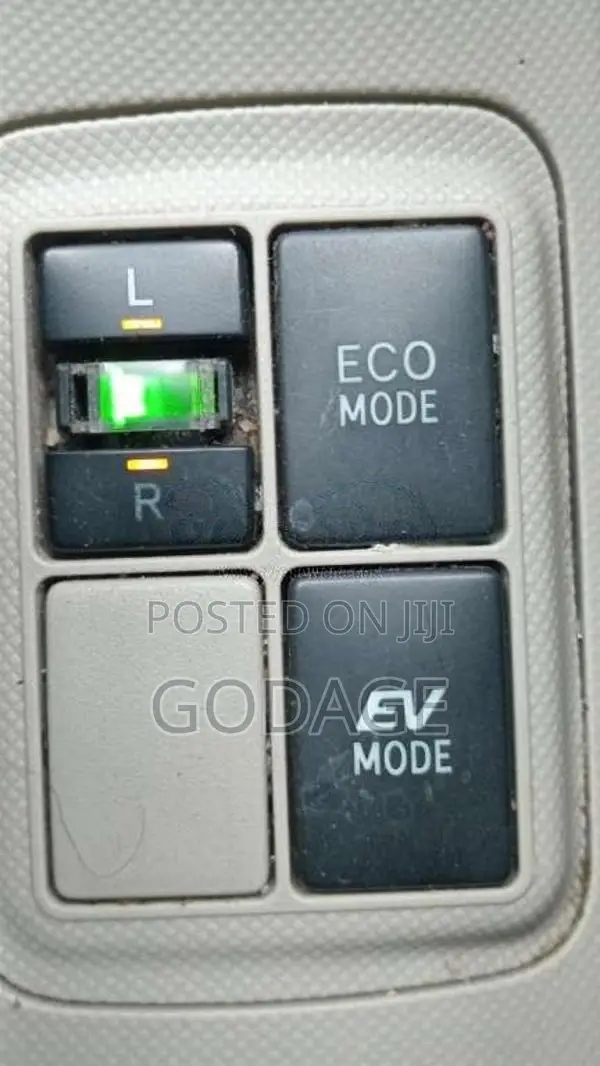 Toyota Aqua 2012 Car (Used)