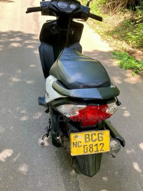Honda Dio 2015 Motorbike (Used)