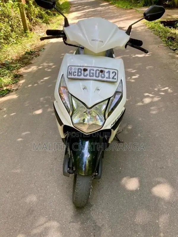 Honda Dio 2015 Motorbike (Used)