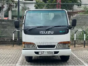 Isuzu NHR 2002 Lorry (Used)