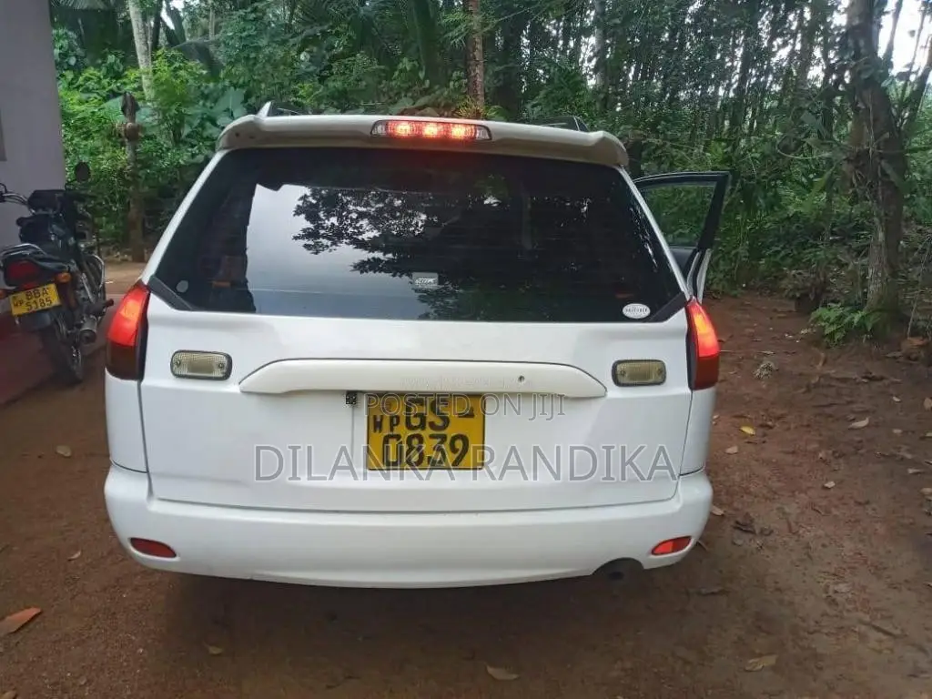 Nissan Y11 1999 Car (Used)