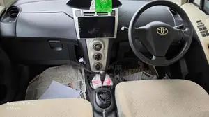 Toyota Vitz 2011 Car (Used)