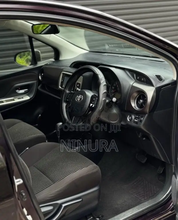 Toyota Vitz Jewela Safety 2016 Car (Used)