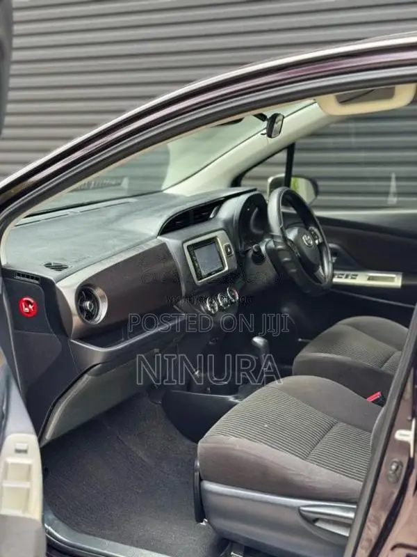 Toyota Vitz Jewela Safety 2016 Car (Used)