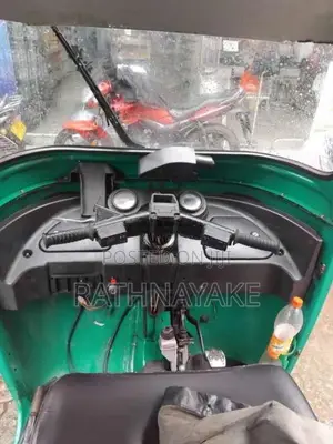 Bajaj 4 Stroke 2013 Three Wheel (Used)