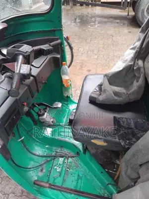 Bajaj 4 Stroke 2013 Three Wheel (Used)