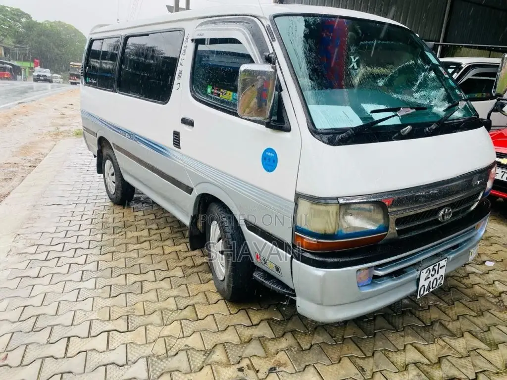 Toyota Dolphin Kota 102 1992 Van (Used)