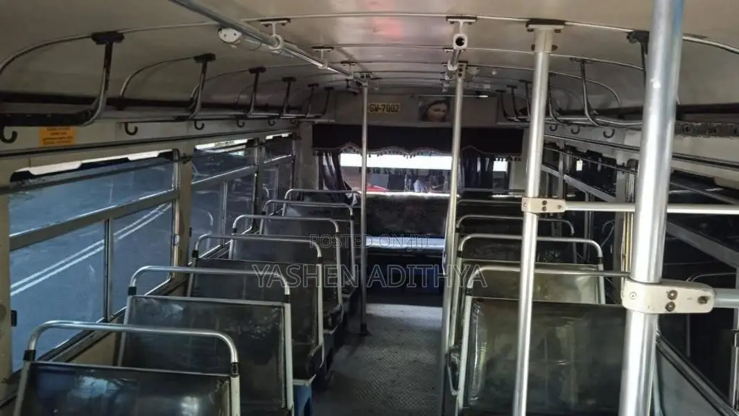 Ashok-Leyland Comet 2002 Bus (Used)