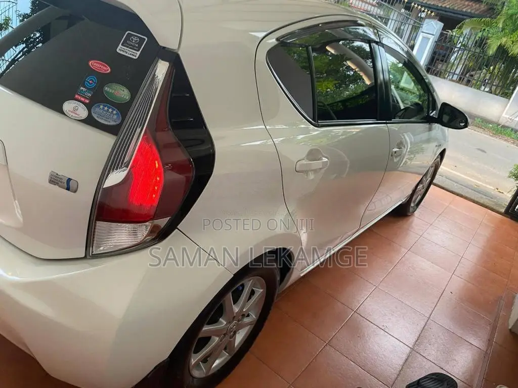 Toyota Aqua S 2013 Car (Used)
