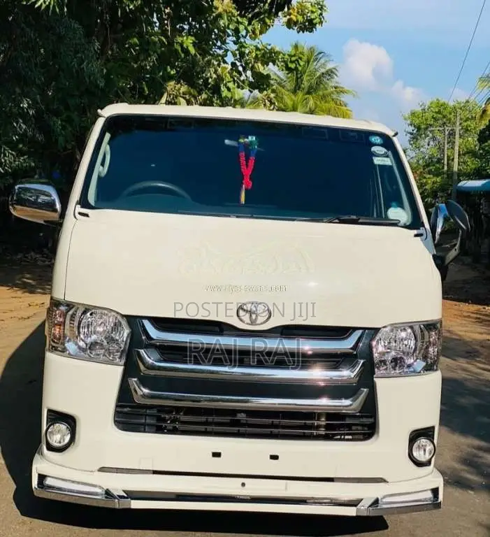 Toyota KDH 2014 Van (Used)