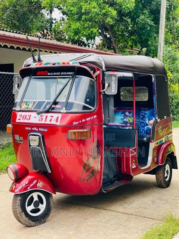 Bajaj 2 Stroke 1992 Three Wheel (Used)