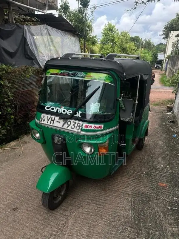 Bajaj 4 Stroke 2010 Three Wheel (Used)