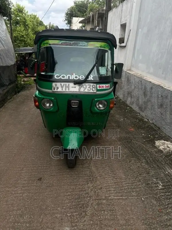 Bajaj 4 Stroke 2010 Three Wheel (Used)