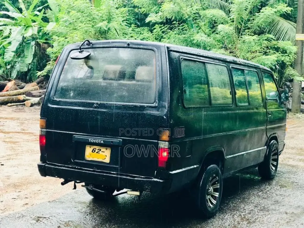 Toyota Shell Hiace 1987 Van (Used)