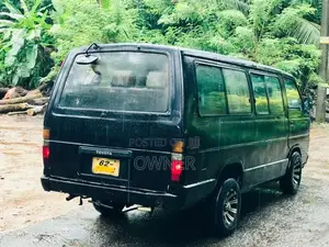 Toyota Shell Hiace 1987 Van (Used)